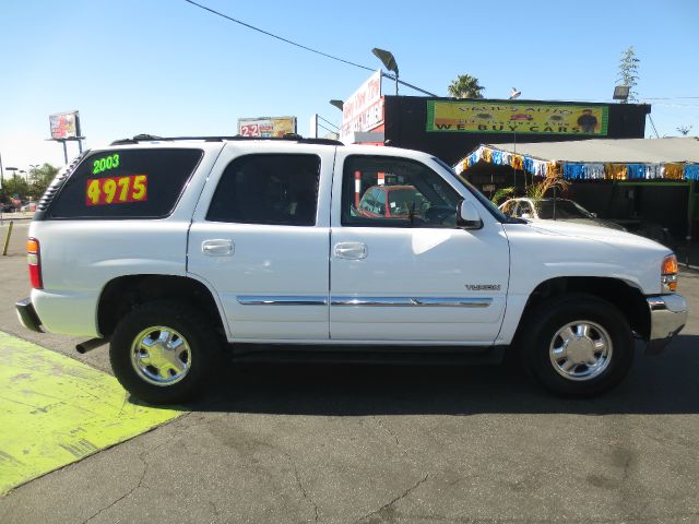GMC Yukon 2003 photo 1
