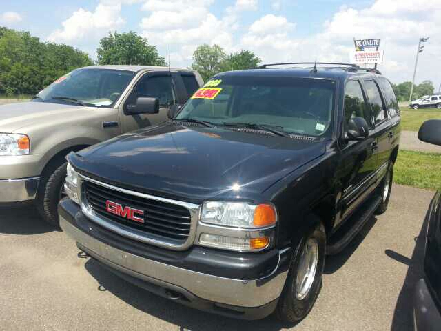 GMC Yukon Ram 3500 Diesel 2-WD SUV