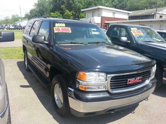 GMC Yukon 2003 photo 2