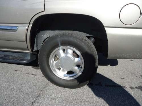 GMC Yukon 2003 photo 1