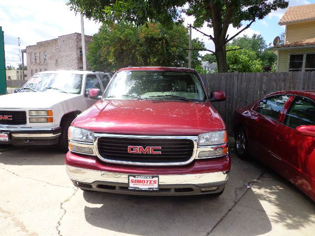 GMC Yukon 2004 photo 2