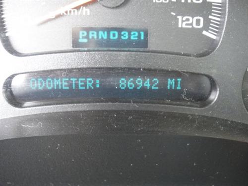 GMC Yukon 2004 photo 1