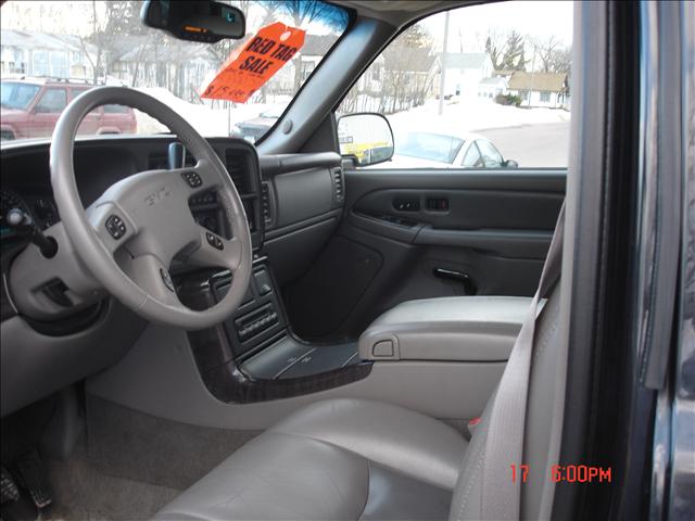 GMC Yukon 2004 photo 3