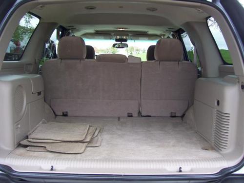 GMC Yukon 2004 photo 1