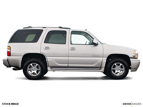 GMC Yukon 2004 photo 2