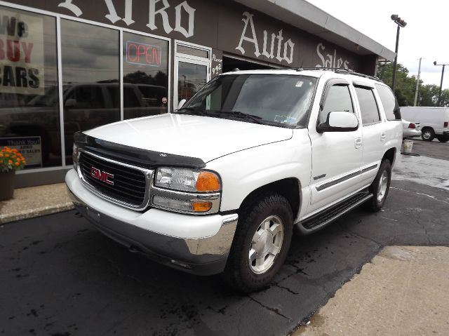 GMC Yukon 2004 photo 1