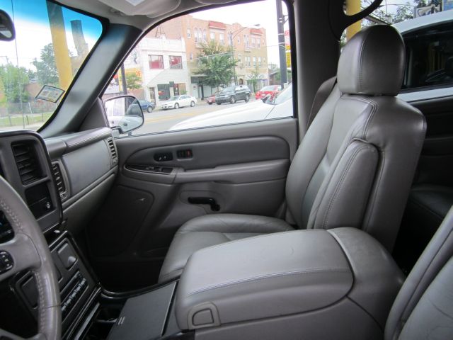 GMC Yukon 2004 photo 3