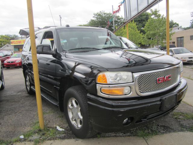 GMC Yukon 2004 photo 4