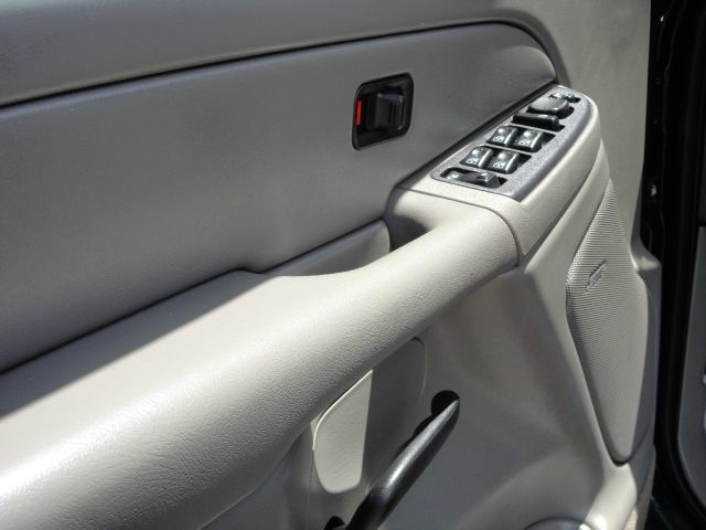 GMC Yukon 2004 photo 13