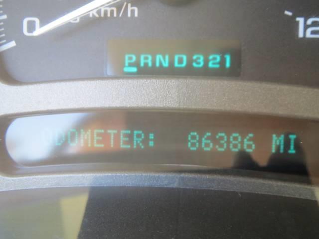 GMC Yukon 2004 photo 2