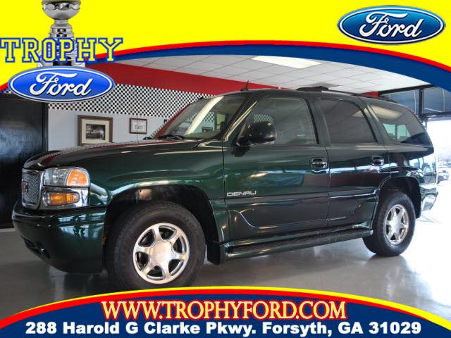 GMC Yukon 2004 photo 4