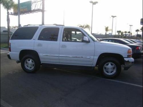 GMC Yukon 2004 photo 2