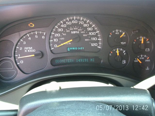 GMC Yukon 2004 photo 1