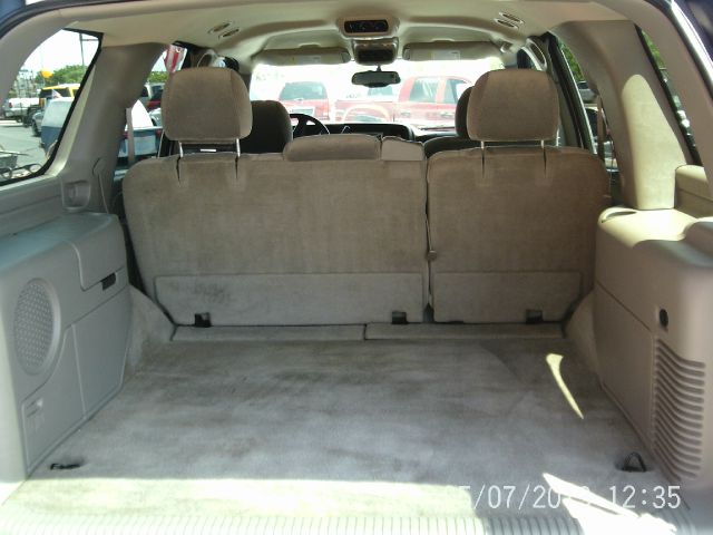 GMC Yukon 2004 photo 10
