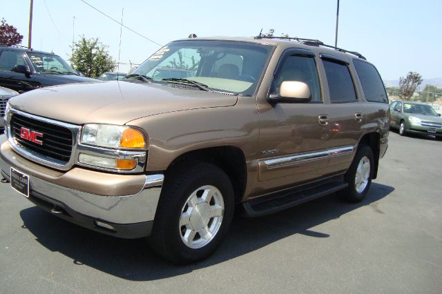 GMC Yukon 2004 photo 4