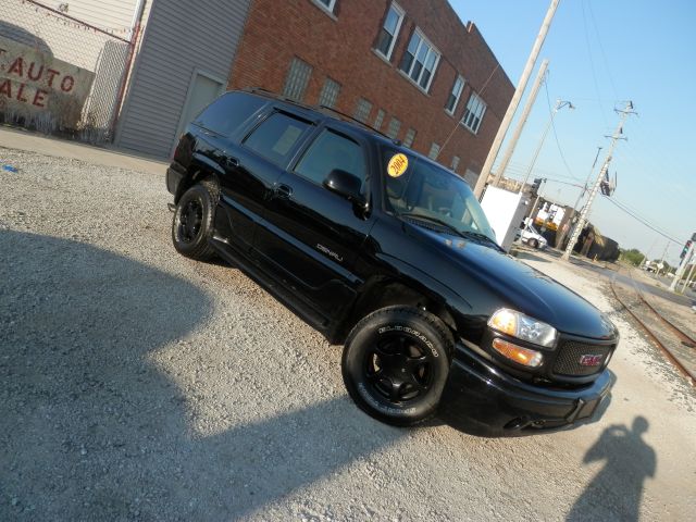 GMC Yukon 2004 photo 4