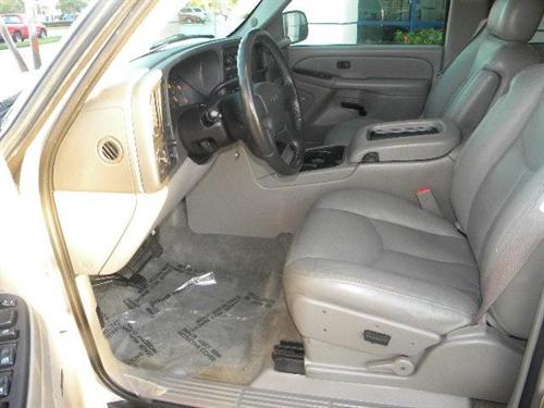 GMC Yukon 2004 photo 2