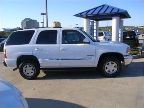 GMC Yukon 2004 photo 2