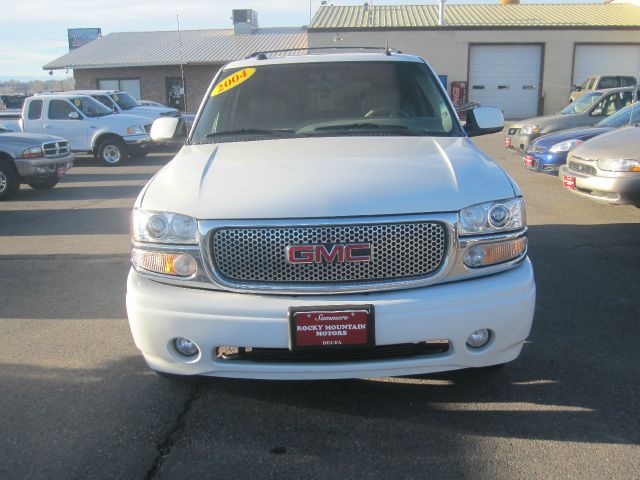 GMC Yukon 2004 photo 4