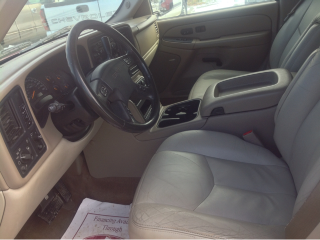 GMC Yukon 2004 photo 1