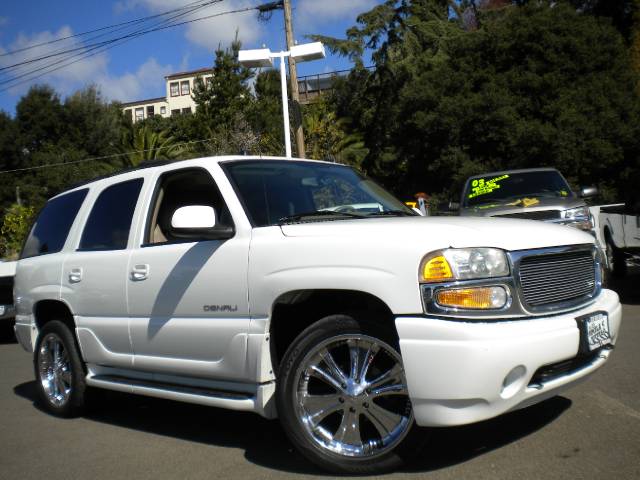 GMC Yukon EX Sedan 4D Sport Utility