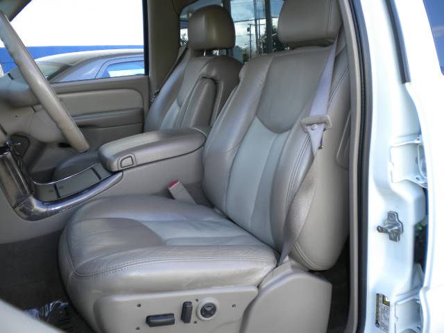 GMC Yukon 2004 photo 3