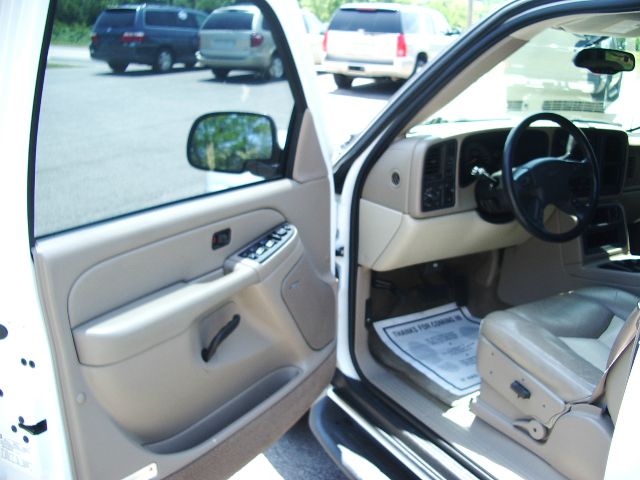 GMC Yukon 2004 photo 11