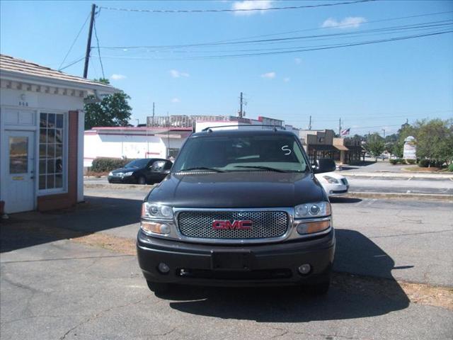 GMC Yukon 2004 photo 4
