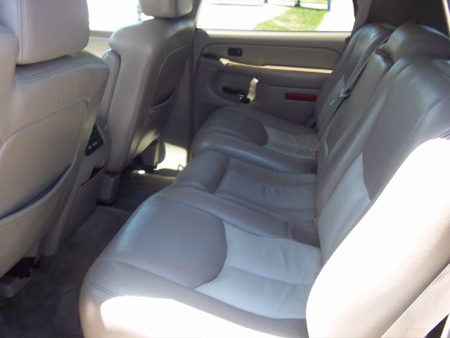 GMC Yukon 2004 photo 14
