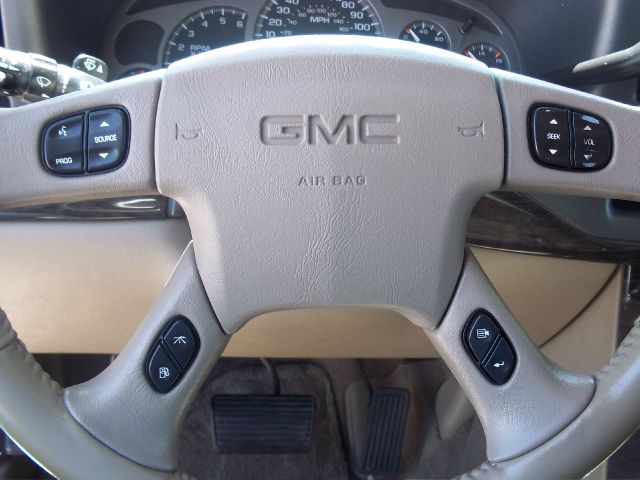 GMC Yukon 2004 photo 6