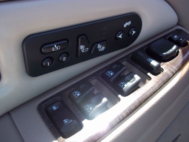 GMC Yukon 2004 photo 8