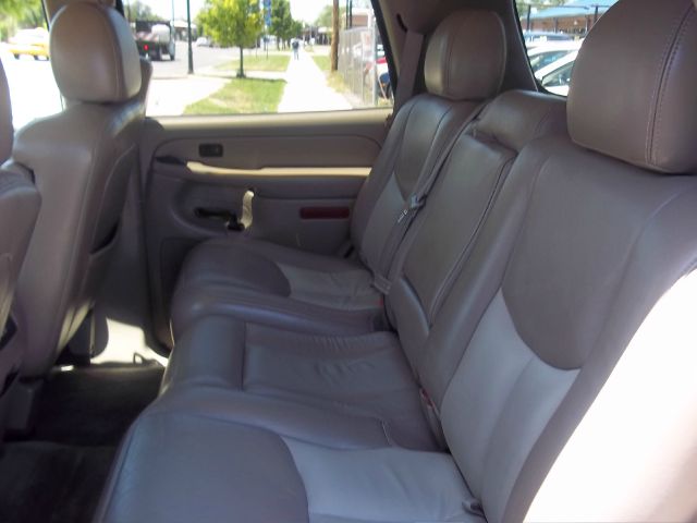 GMC Yukon 2004 photo 9