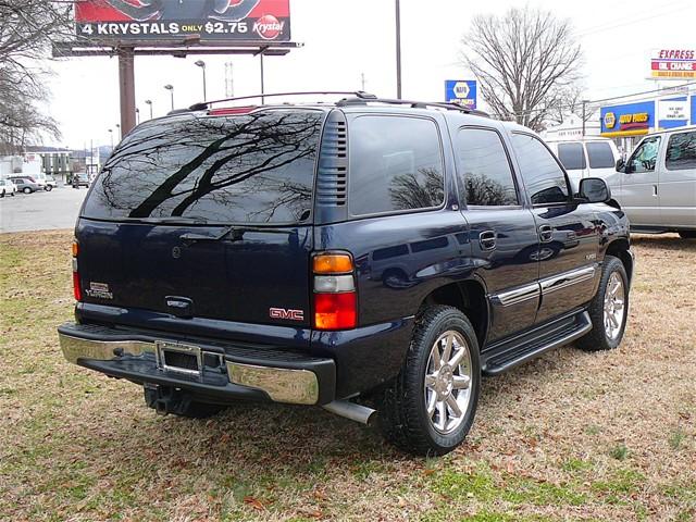GMC Yukon 2004 photo 3