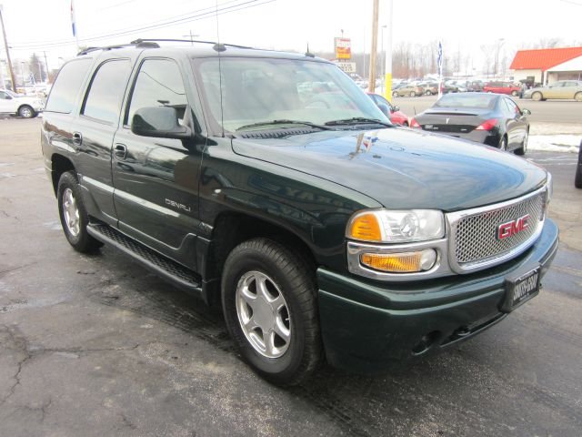GMC Yukon 2004 photo 4