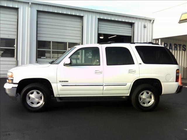GMC Yukon 2005 photo 1