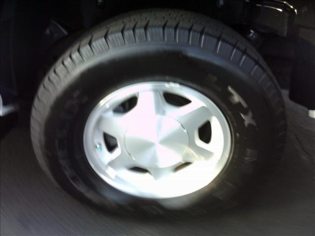 GMC Yukon 2005 photo 3