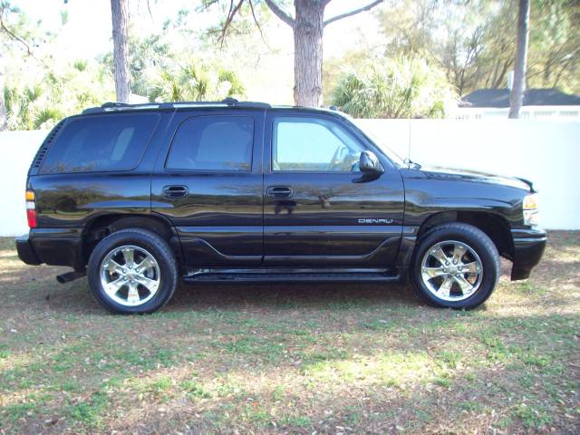 GMC Yukon EX Sedan 4D Sport Utility