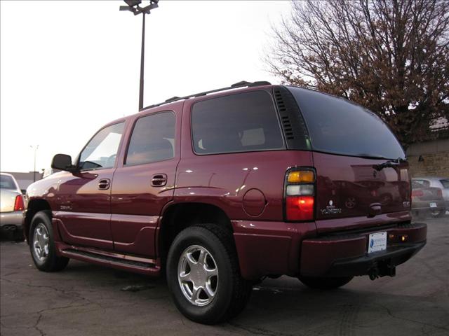 GMC Yukon 2005 photo 2