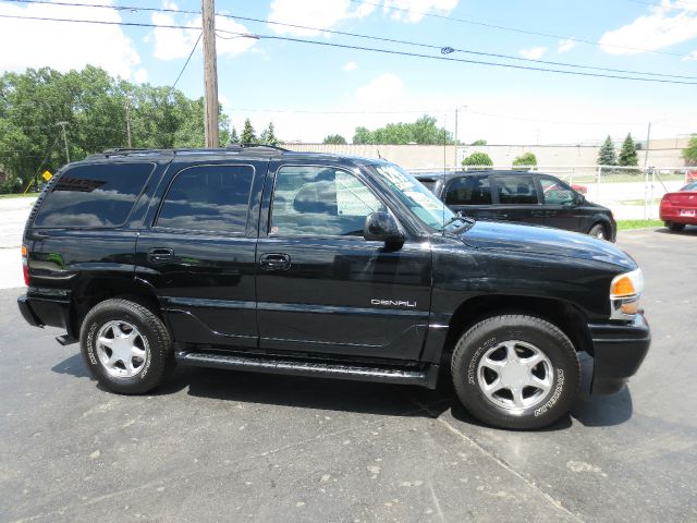 GMC Yukon 2005 photo 4