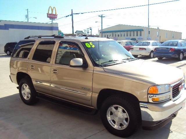 GMC Yukon Ram 3500 Diesel 2-WD SUV