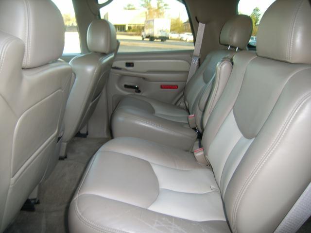 GMC Yukon 2005 photo 4