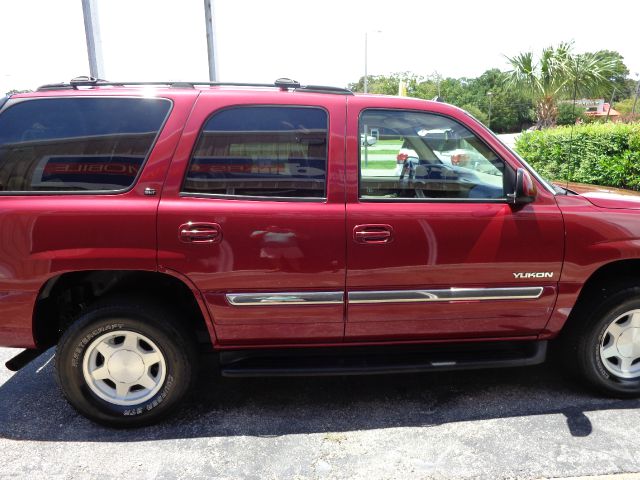 GMC Yukon Wagon SE SUV