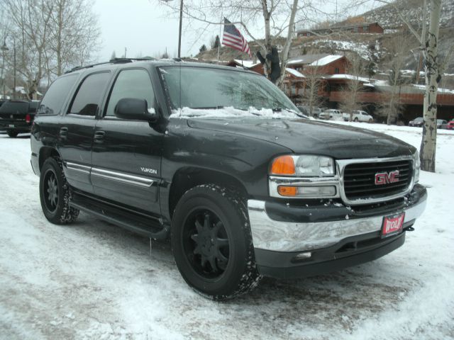 GMC Yukon 2005 photo 4