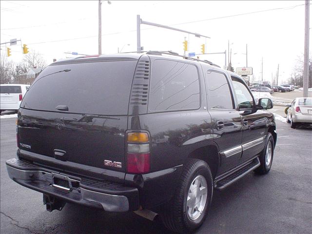 GMC Yukon 2005 photo 3