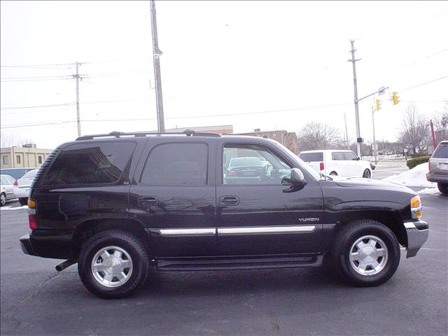 GMC Yukon 2005 photo 4