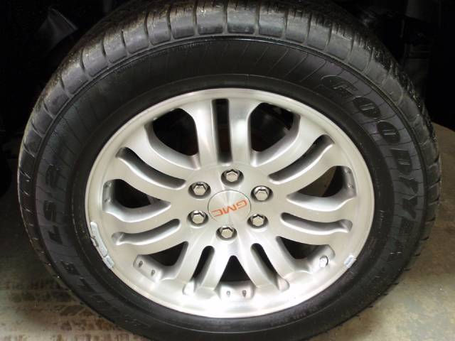 GMC Yukon 2005 photo 5