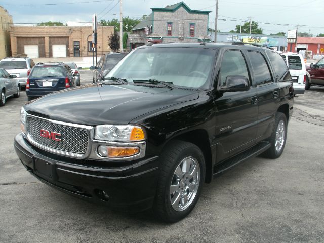 GMC Yukon Base SUV