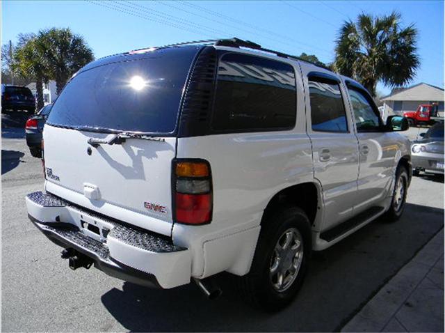 GMC Yukon 2005 photo 3