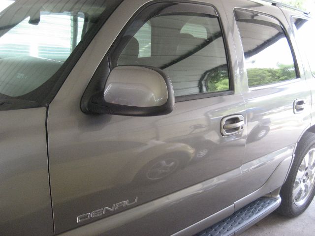 GMC Yukon 2005 photo 29