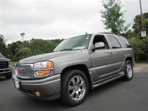 GMC Yukon 2006 photo 2